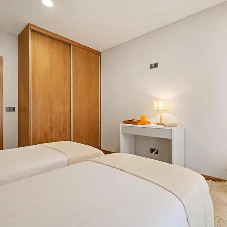 Casa Raposinhas V, アパート